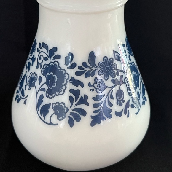 Vintage Avon Decanter - Picture 9 of 9